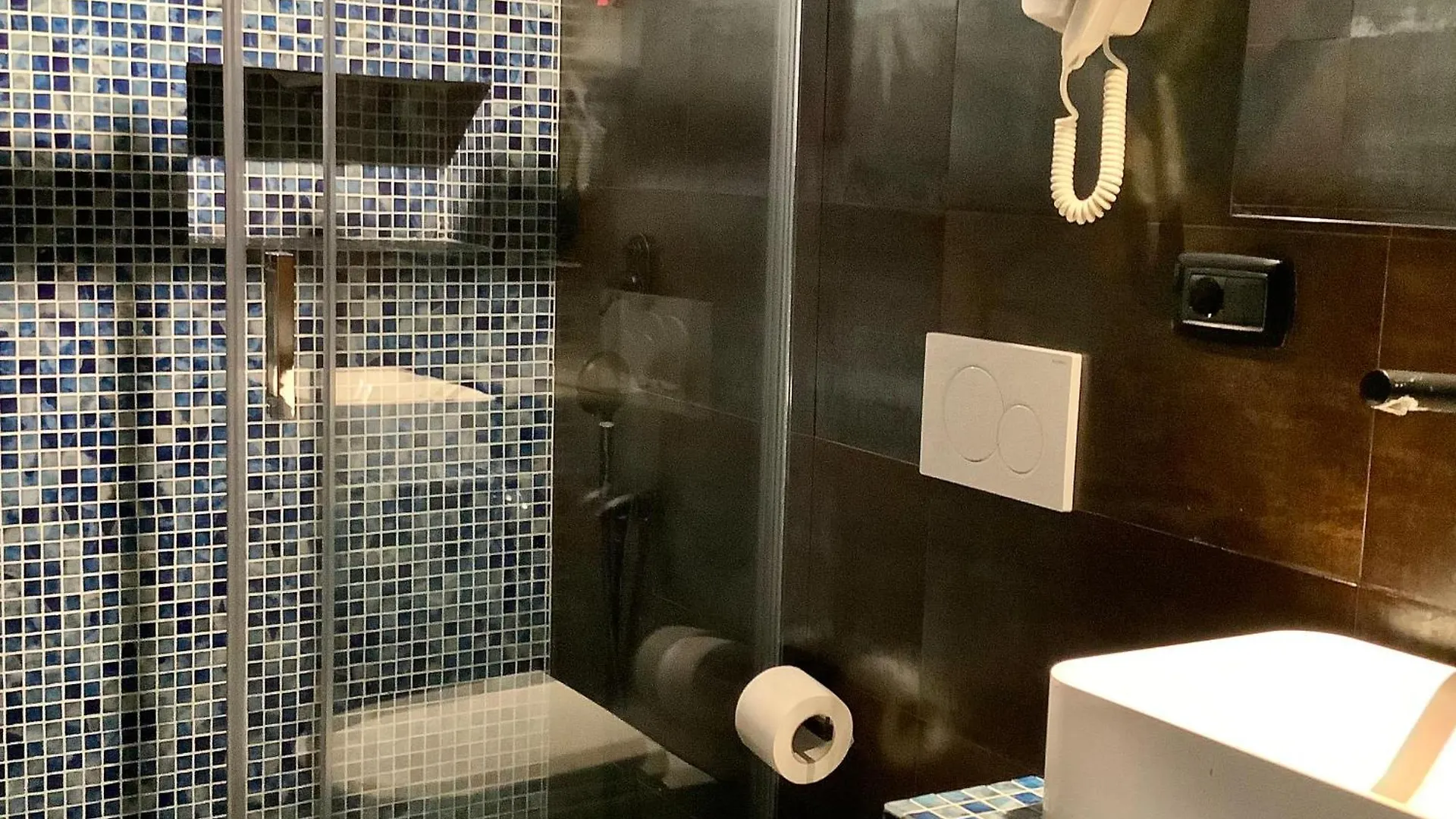 Art House Center Rome Hotel 0*,  Italy